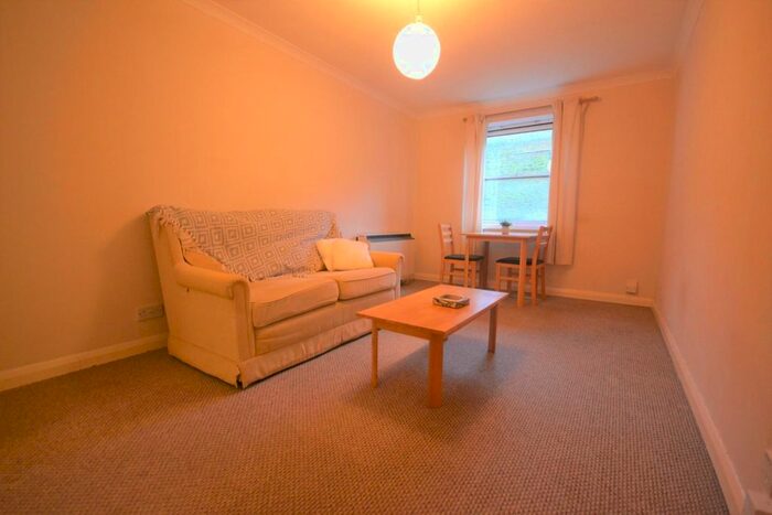 1 Bedroom Flat To Rent In Dale Road, Reading, RG2