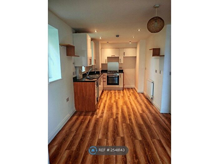 1 Bedroom Flat To Rent In Arbour Court, Harlington, Hayes, UB3