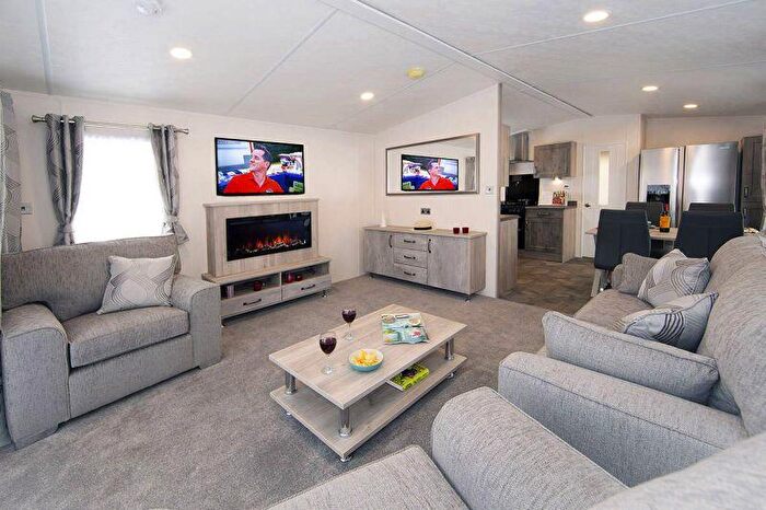 2 Bedroom Lodge For Sale In Hornsea, Hornsea, HU18
