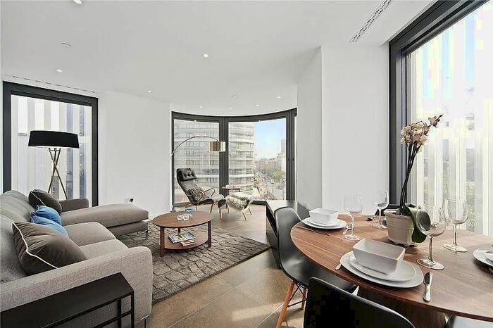 2 Bedroom Flat To Rent In City Road, Old Street, London, EC1V