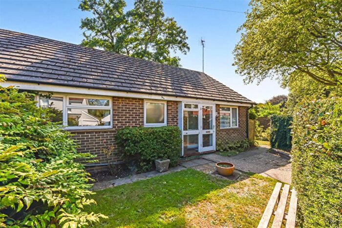 2 Bedroom Bungalow For Sale In Canal Place, Chichester, PO19