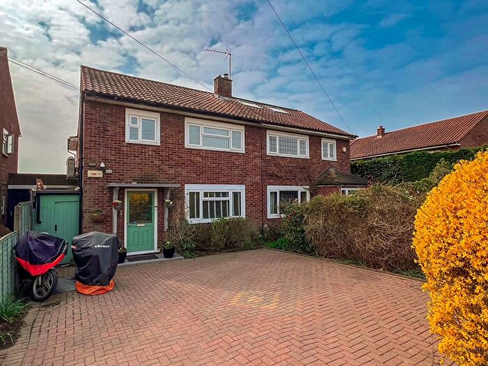 3 Bedroom Semi Detached House For Sale In Adecroft Way, West Molesey, KT8