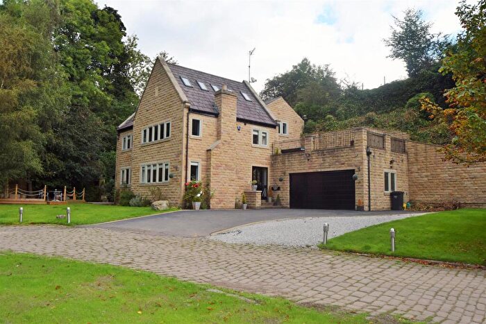 5 Bedroom Detached House To Rent In Salterlee, Shibden, Halifax, HX3