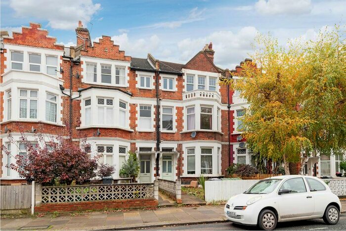 1 Bedroom Flat To Rent In Salford Road, London, SW2