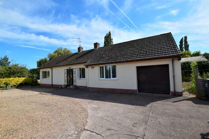 3 Bedroom Detached Bungalow To Rent In Oake, Taunton, TA4