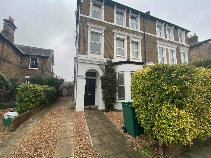 1 Bedroom Flat To Rent In Palace Grove, Bromley, BR1
