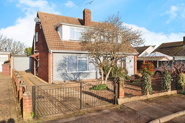 2 Bedroom Semi-Detached House To Rent In Samsons Close, Brightlingsea, CO7