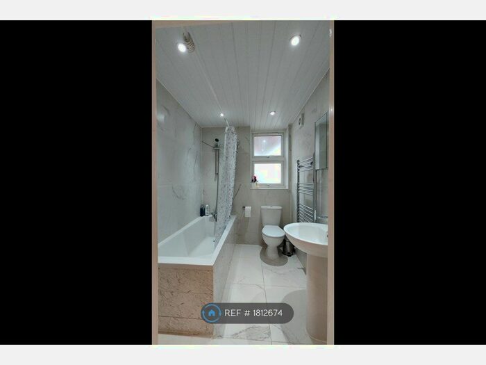 1 Bedroom Flat To Rent In Ilkeston Road, Nottingham, NG7