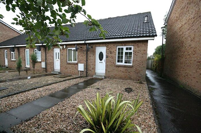 1 Bedroom Terraced House To Rent In Ewing Avenue, Falkirk, FK2