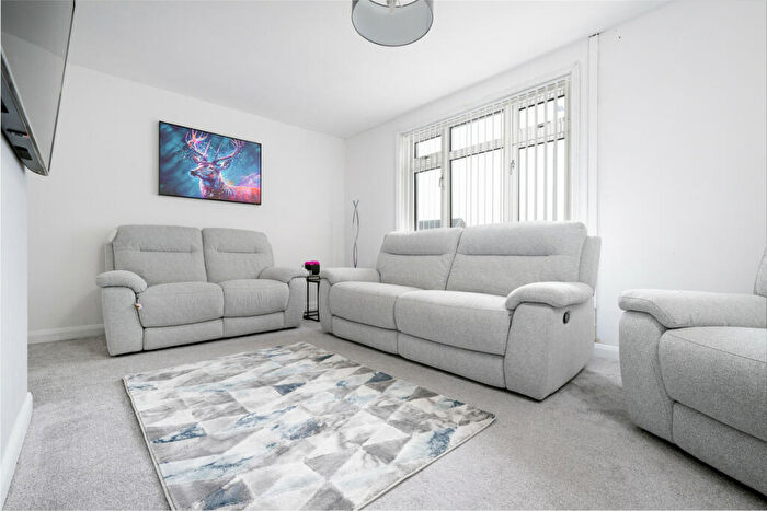 3 Bedroom Semi-Detached House For Sale In Braeside Road, Greenock, PA16