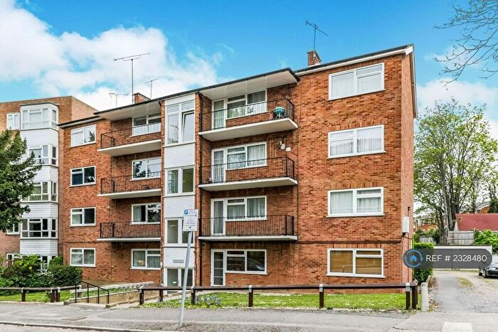 2 Bedroom Flat To Rent In Church Hill Road, Surbiton, KT6