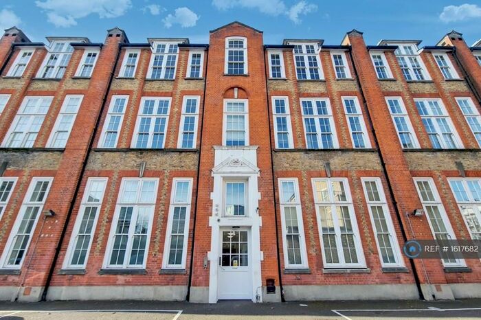 1 Bedroom Flat To Rent In The School House, London, N7