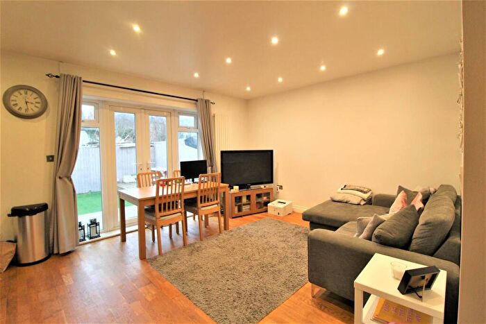 1 Bedroom Maisonette To Rent In Brighton Road, South Croydon, CR2