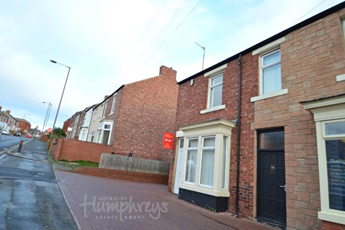 6 Bedroom House To Rent In Homer Terrace, DH1