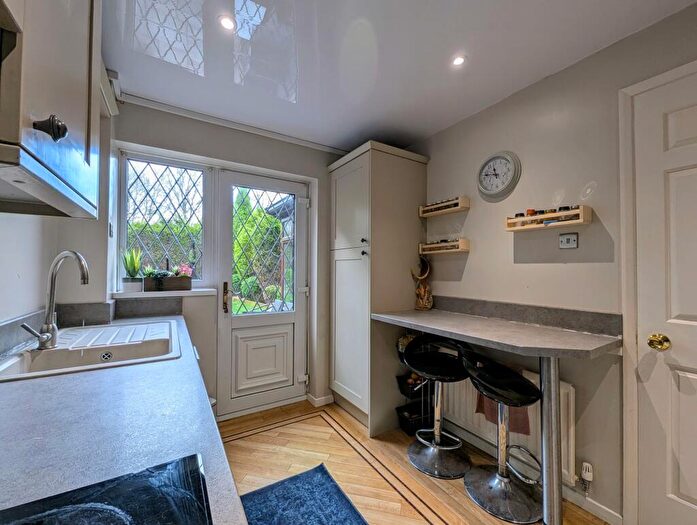 3 Bedroom Detached House For Sale In Daylesford Drive, Newcastle Upon Tyne, NE3