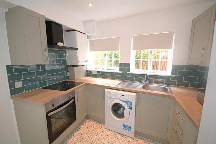 4 Bedroom House To Rent In Oaten Hill, Canterbury, CT1