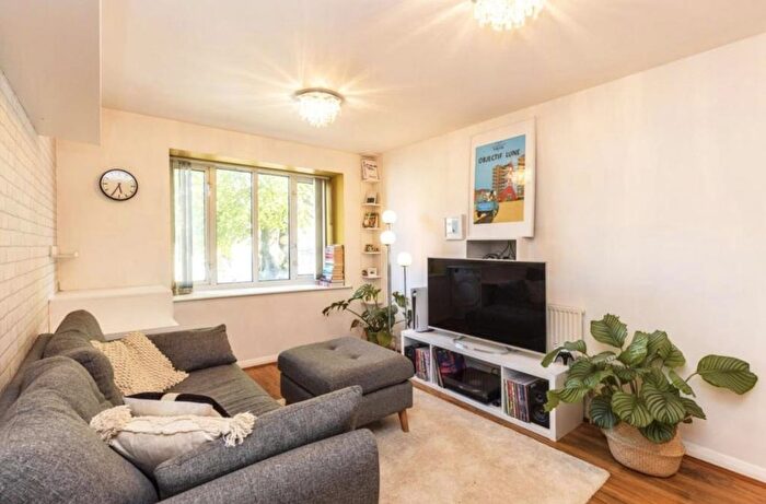 1 Bedroom Flat To Rent In Stow Court, Gloucester Road, Cheltenham, GL51