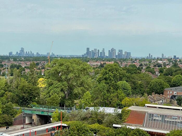 2 Bedroom Flat To Rent In Strongbow Crescent, Eltham, Greenwich, SE9