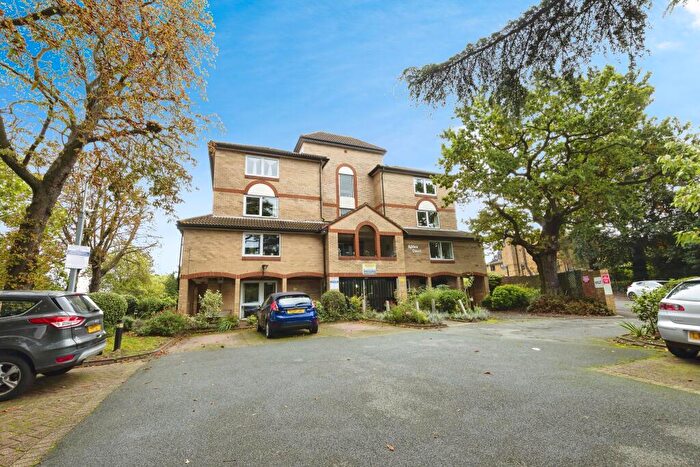 1 Bedroom Apartment For Sale In Alden Court, Croydon, CR0