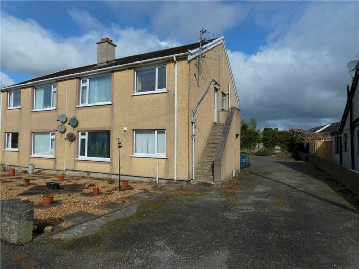 2 Bedroom Apartment To Rent In Ffordd Cynan, Bangor, Gwynedd, LL57