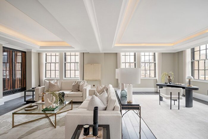 3 Bedroom Flat To Rent In Whitehall Place, London, SW1A