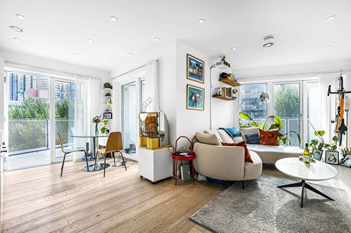 1 Bedroom Flat For Sale In Cube Building, - Wenlock Road, London, N1