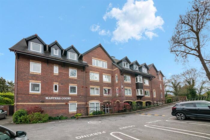 1 Bedroom Retirement Property For Sale In Wood Lane, Ruislip, HA4