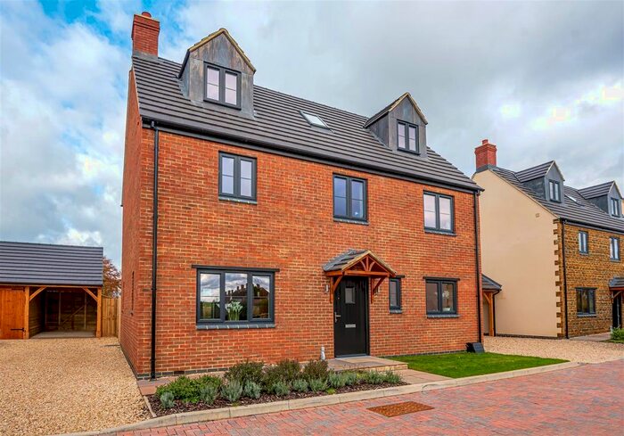 5 Bedroom Property For Sale In Boddington Road, Byfield, Daventry, NN11