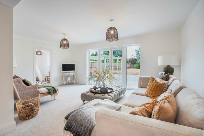 4 Bedroom Semi-Detached House For Sale In Elmham Drive, Nacton, Ipswich, IP10