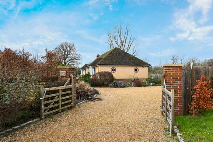 4 Bedroom Bungalow For Sale In Streat Lane, Streat, BN6