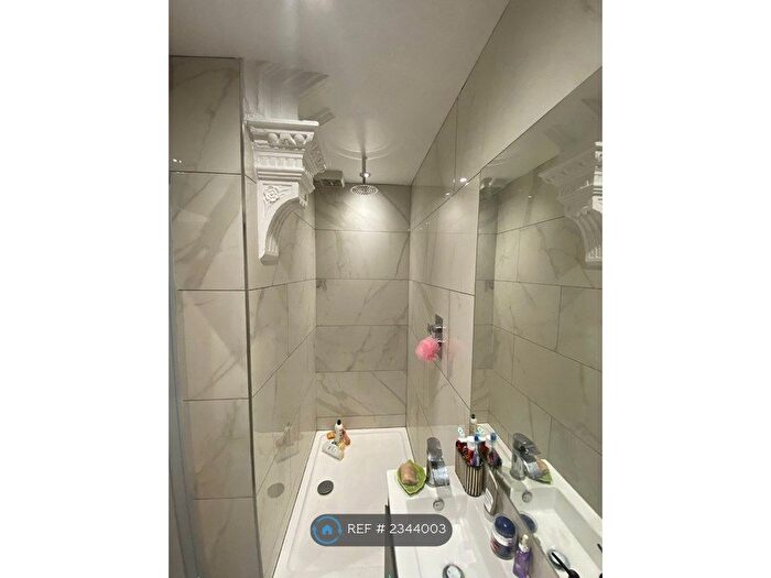 1 Bedroom Flat To Rent In Bank House, West Kirby, Wirral, CH48