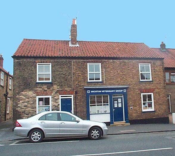 3 Bedroom Apartment To Rent In Market Place, South Cave, HU15