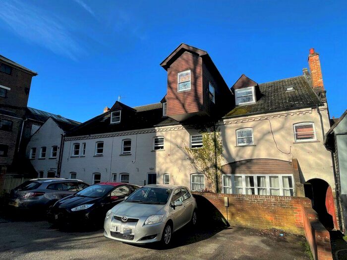 1 Bedroom Flat To Rent In Town Centre, CO1