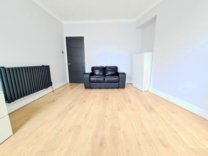 1 Bedroom Flat To Rent In Grosvenor Avenue, London, N5