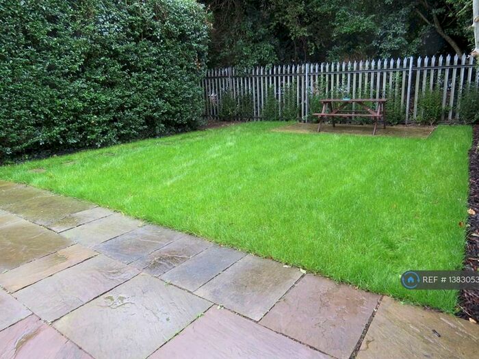 3 Bedroom End Of Terrace House To Rent In Ossulton Place, London, N2