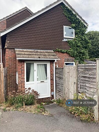 1 Bedroom Terraced House To Rent In Robertson Close, Newbury, RG14