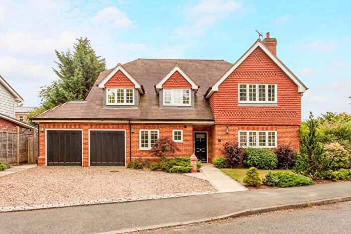 6 Bedroom Detached House To Rent In The Paddocks, Weybridge, KT13