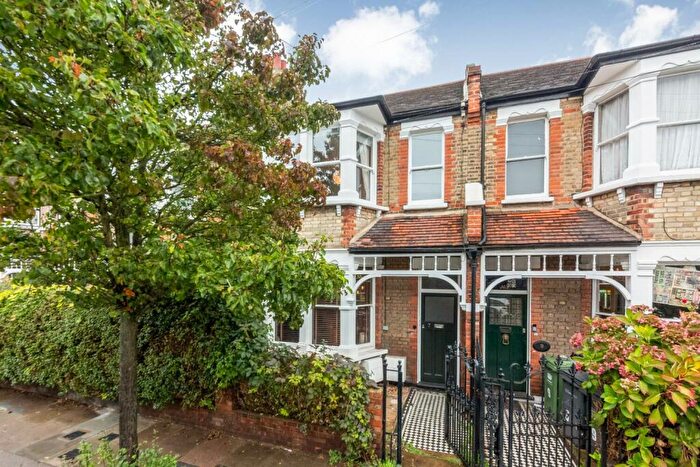 1 Bedroom Flat For Sale In Ewhurst Road, Brockey, SE4