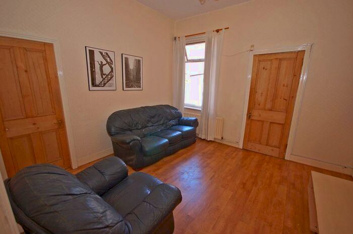 2 Bedroom Flat To Rent In Shortridge Terrace, Newcastle Upon Tyne, NE2