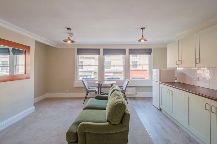 1 Bedroom Flat To Rent In Widcombe Parade, Bath, BA2
