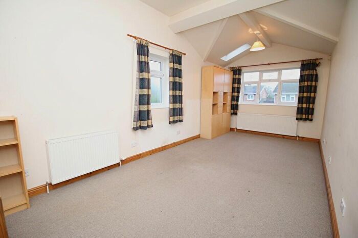4 Bedroom Detached House For Sale In Chatsworth Drive, Whitestone, Nuneaton, CV11