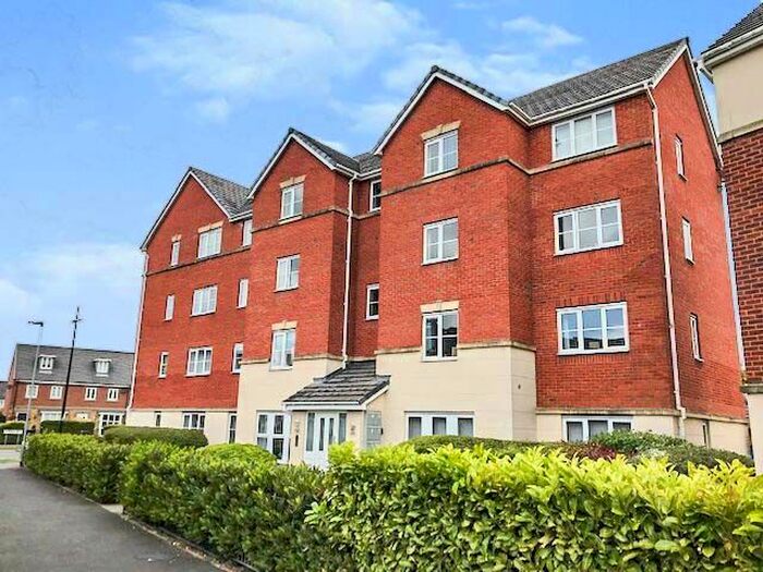 2 Bedroom Flat To Rent In Mckinley Street, Warrington, WA5