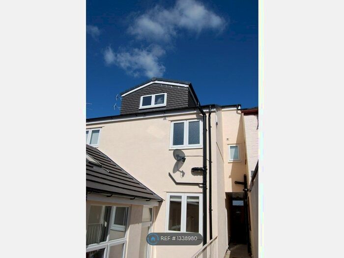 2 Bedroom Terraced House To Rent In Off Smithdown Road, Liverpool, L8