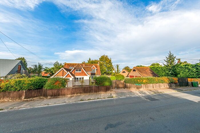 3 Bedroom Detached House For Sale In Chinnor Road, Bledlow Ridge, HP14
