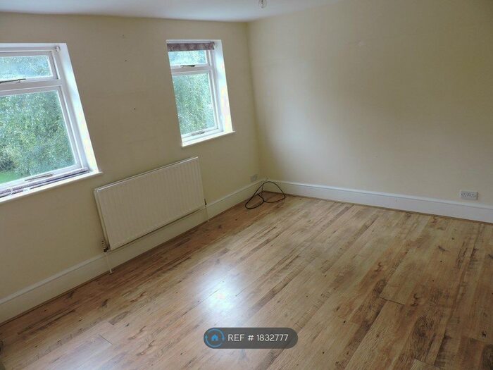 1 Bedroom Flat To Rent In Sandford Road, Bromley, BR2