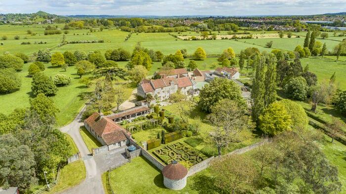 8 Bedroom Country House For Sale In Glastonbury, BA16