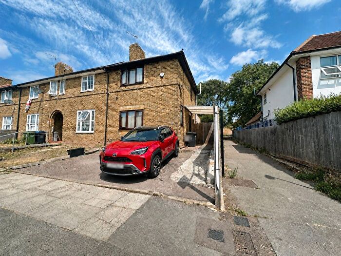 2 Bedroom End Of Terrace House For Sale In Churchdown, Bromley, BR1