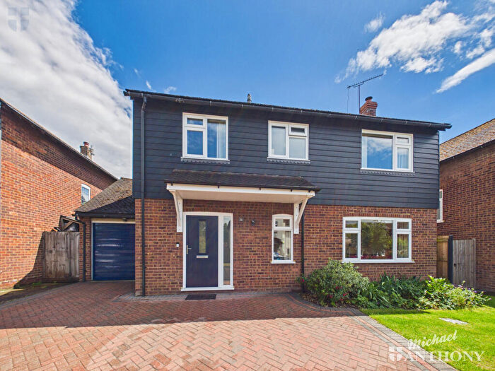 4 Bedroom Detached House For Sale In Ligo Avenue, Stoke Mandeville, HP22