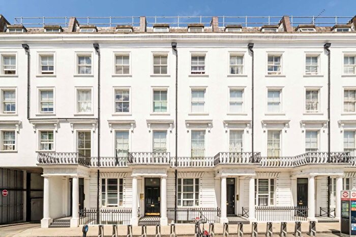 1 Bedroom Flat For Sale In Orsett Terrace, Hyde Park, W2