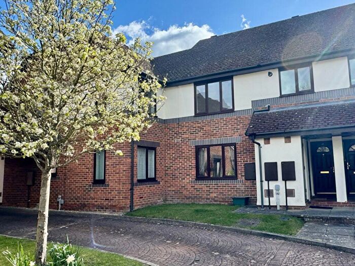 2 Bedroom Flat To Rent In Oldfield View, Hartley Wintney, Hook, Hampshire, RG27